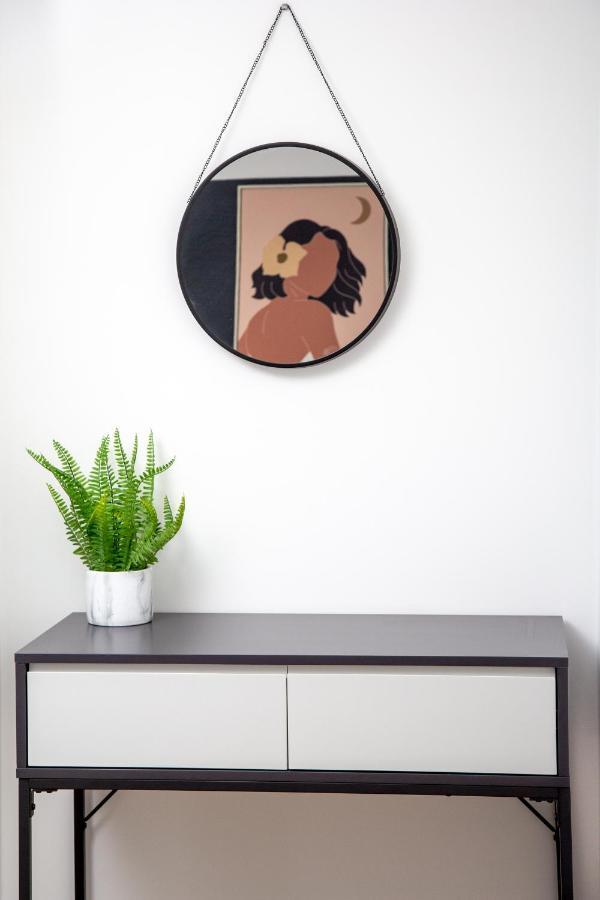 Bright Cheery 4 Bd Apartment By Brighton Station Экстерьер фото