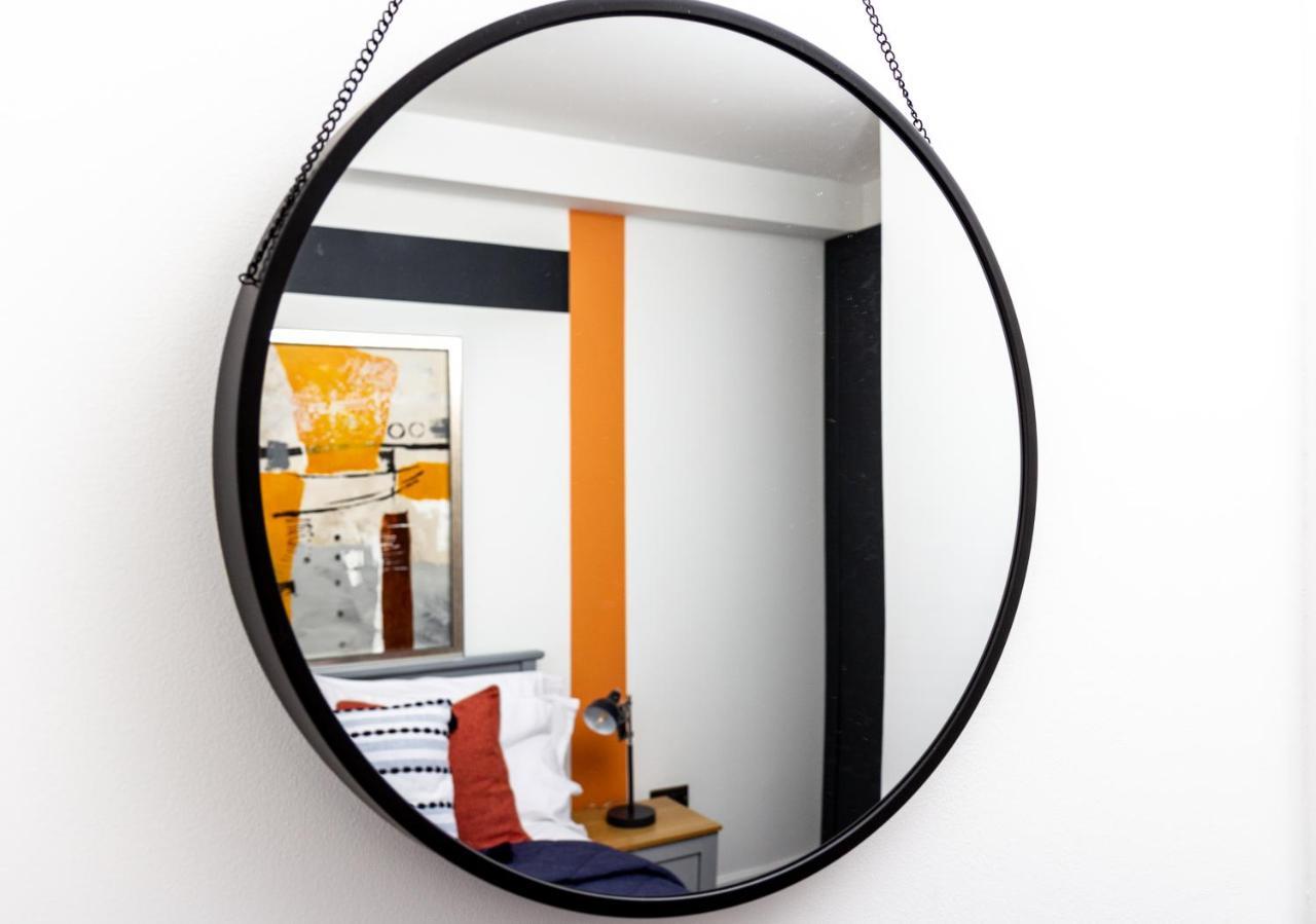 Bright Cheery 4 Bd Apartment By Brighton Station Экстерьер фото