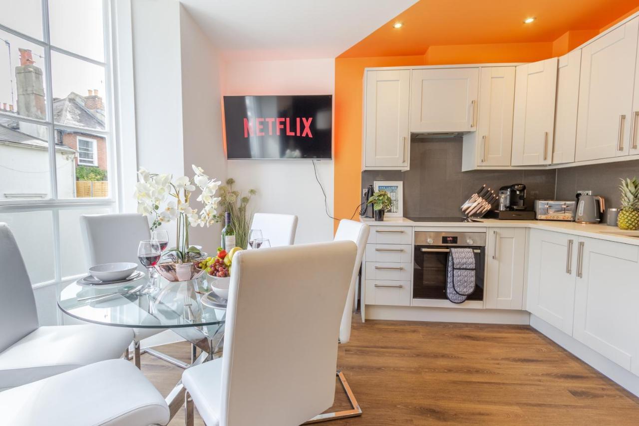Bright Cheery 4 Bd Apartment By Brighton Station Экстерьер фото