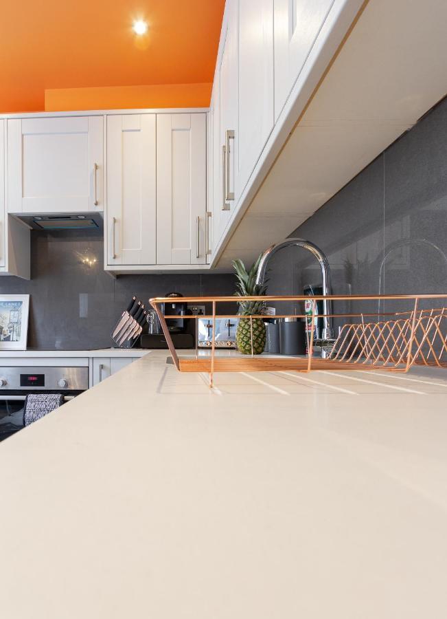 Bright Cheery 4 Bd Apartment By Brighton Station Экстерьер фото