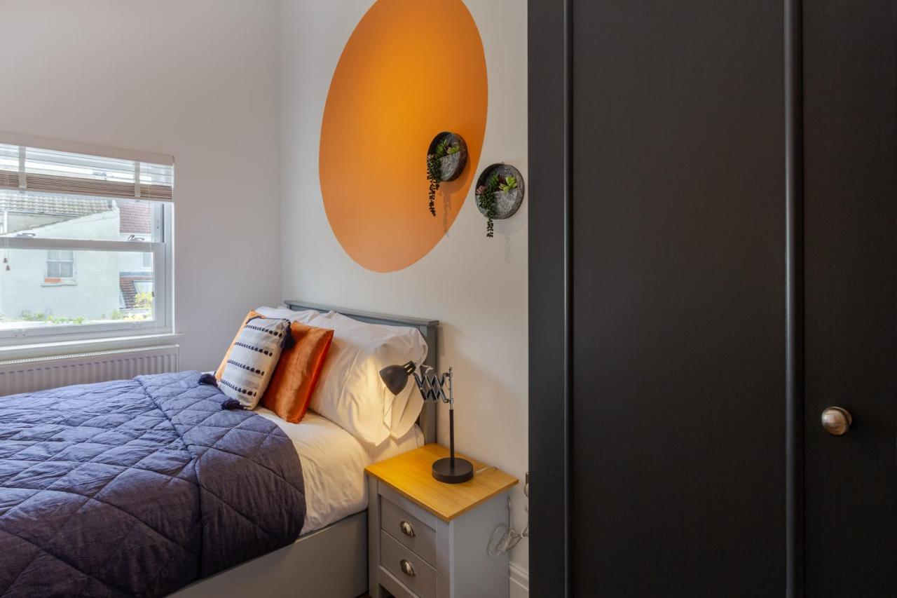 Bright Cheery 4 Bd Apartment By Brighton Station Экстерьер фото